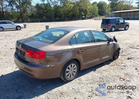 2011 Volkswagen Jetta 2.0L S z USA, uszkodzony, nr VIN 3VW2K7AJ7BM074855